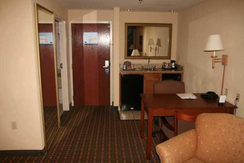 Hampton Inn & Suites Harlingen Pokoj fotografie